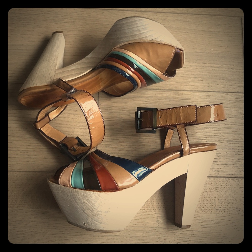 Sold! 70s Platform Sandals